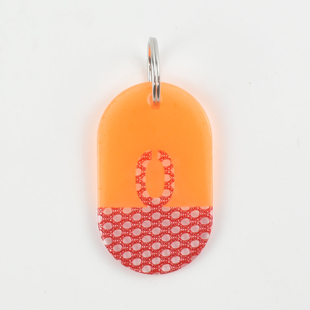 【期間限定価格】UNDERCOVER 26SS 刺繍ペーパーブレードハット Acryl Tag Plate Number / 0 / 26 / NEWSED