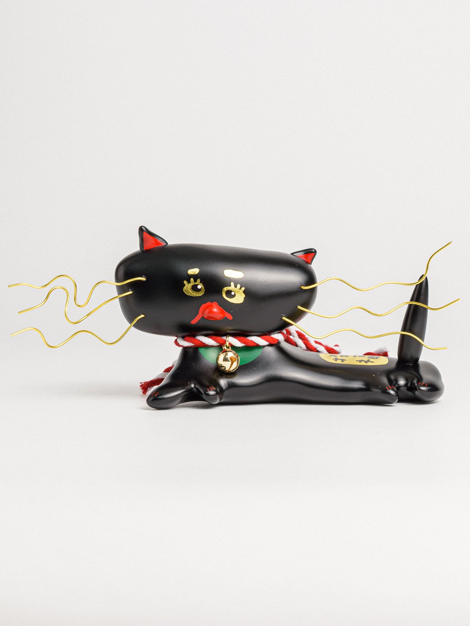 6/3 昼12時半(JST)-販売開始 black Maneki Neko (Left-Hand Style