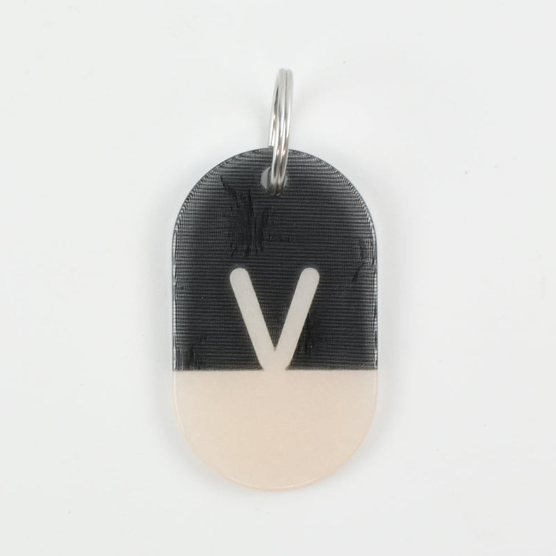 Acryl Tag Plate / V / 23 / NEWSED