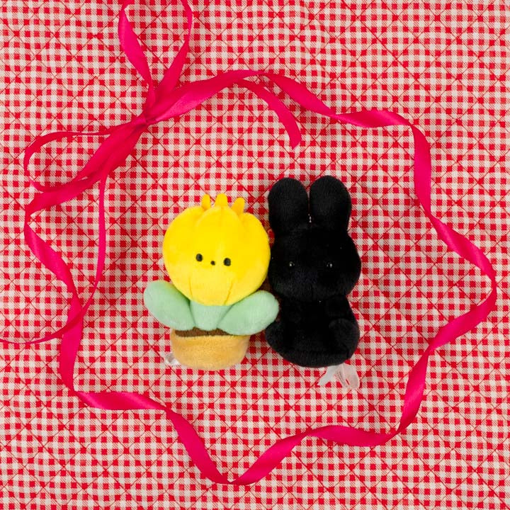 4/15 AM10:00 (JST) - 销售开始 兔子吉祥物（黑色）/ Haruna Sudo