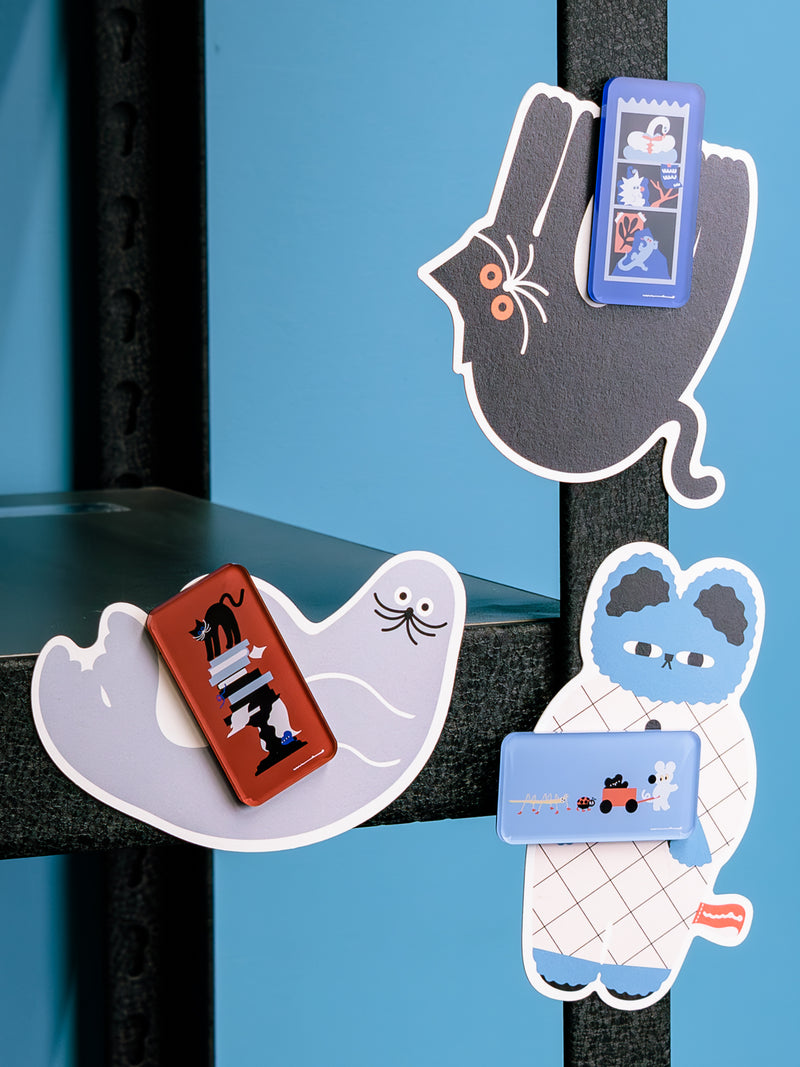 Acrylic magnet (blue)/umao