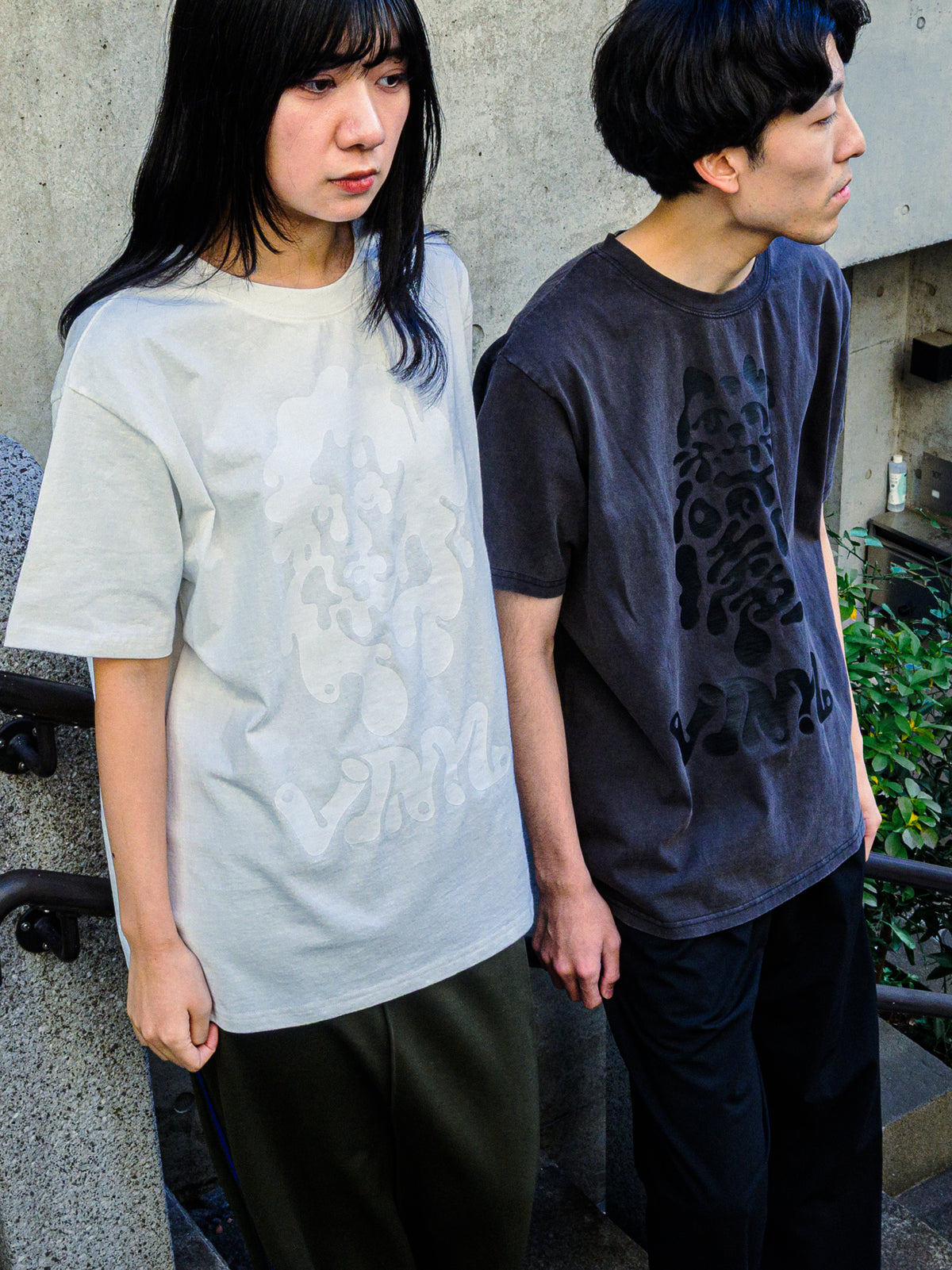 グラフィックTシャツ 招き猫(スミ) / VINYLカプセルコレクション#2