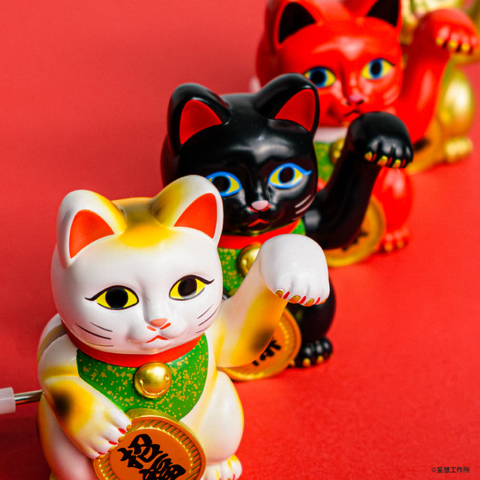 招きまくる招き猫