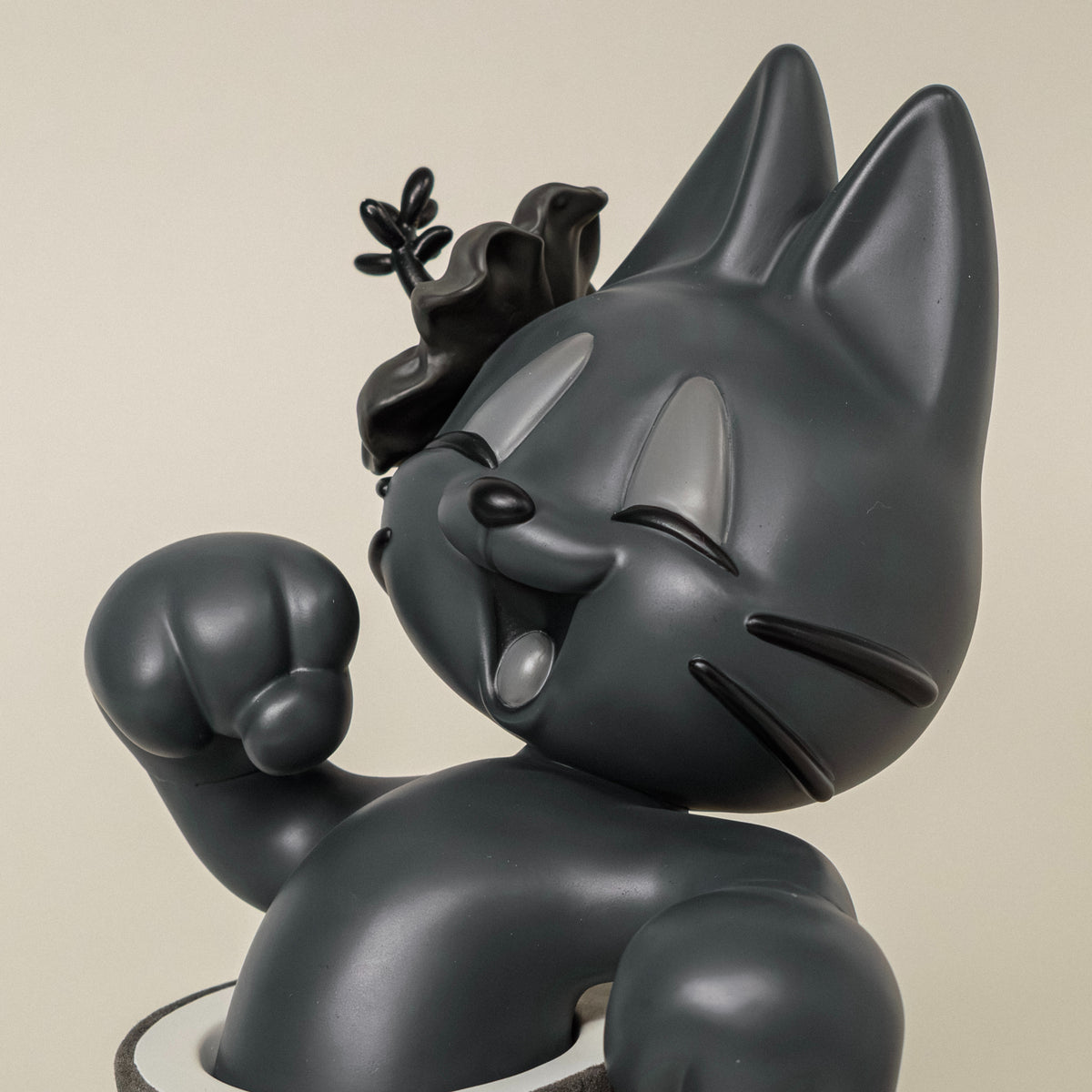 ハイビチャン / アーバンブラック / つのがい