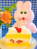 Munyu's Soft Vinyl Figure Pukupuku/Strawberry Milk