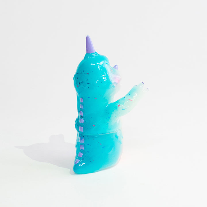 Wormrah Milky White VINYL Limited color / Grumble Toy