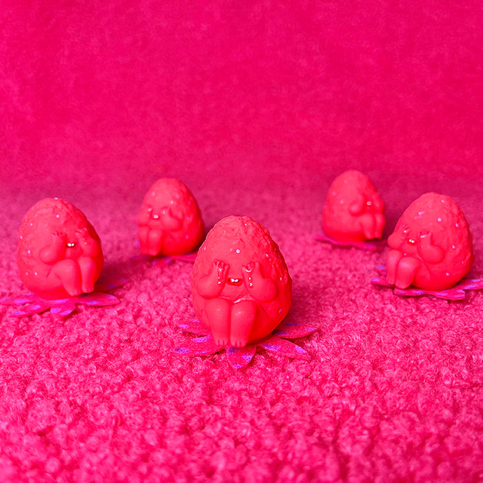 工芸品 strawberrymixpie 工芸品 strawberrymixpie Crocheted Strawberries | MakerPlace by