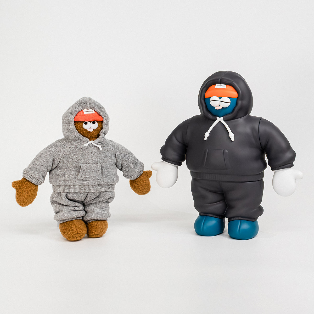 the TOMODACHI! スウェットを着たソフビのトモダチ！ 1 スウェットを着たソフビのトモダチ！ / The TOMODACHI！