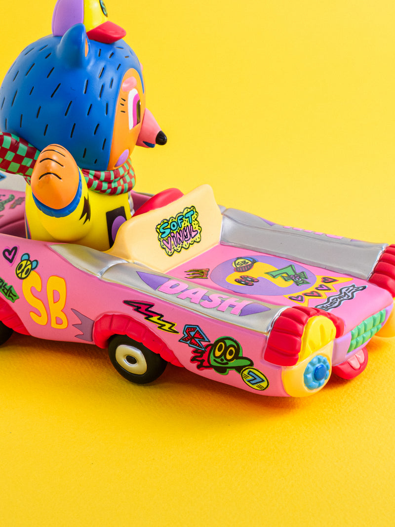 SUNDAY BEAR PINK CAR / Rob Kidney