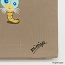 "오늘, 우리는 곤충처럼 우리를 놀리는 파티를 열었습니다!"