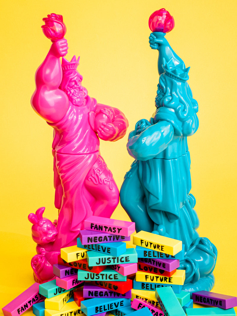 10/17 PM6:00 (JST) - 예약 시작 Enchanting Liberty Boy/유라유라 Justice Blue Boy/야나기다 마사미