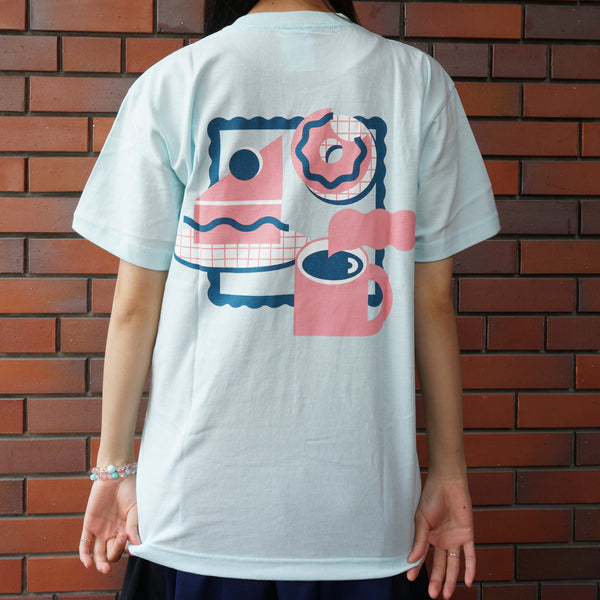 VINYL 그래픽 T 셔츠 / MOSUKI (모스키) / 아쿠아 블루