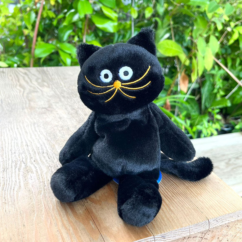 Black cat stuffed toy/umao