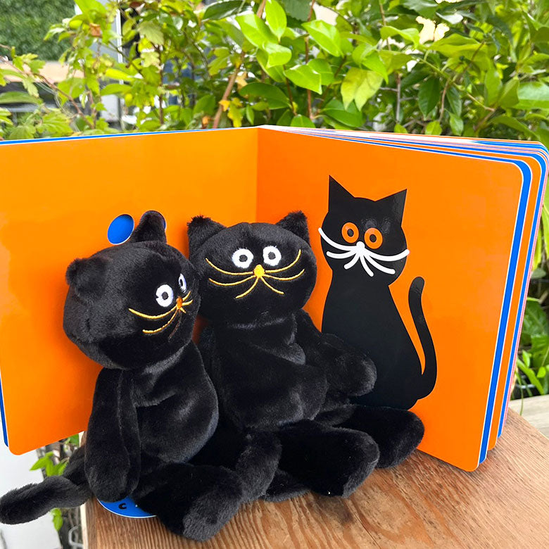 Black cat stuffed toy/umao