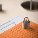 Hundo /ペーパーウェイト